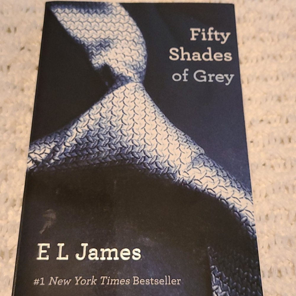 Books - Picture 2 of 4